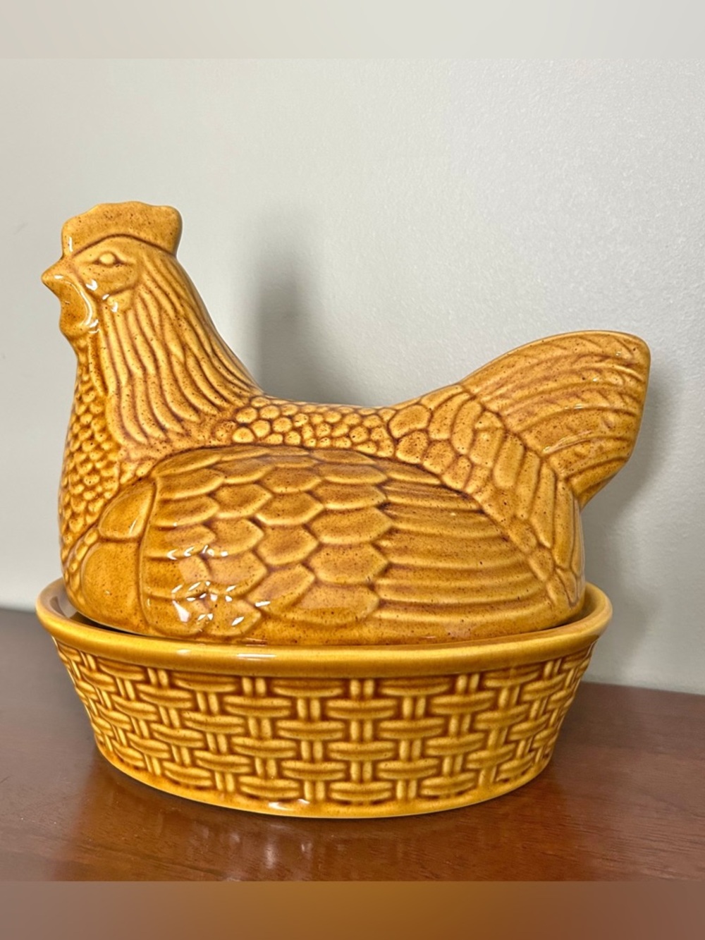 Country Road Retro Golden Yellow Ceramic Basket Weave Dish